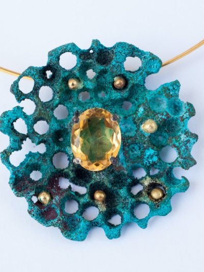 collar coral sol-pieza-de-arte